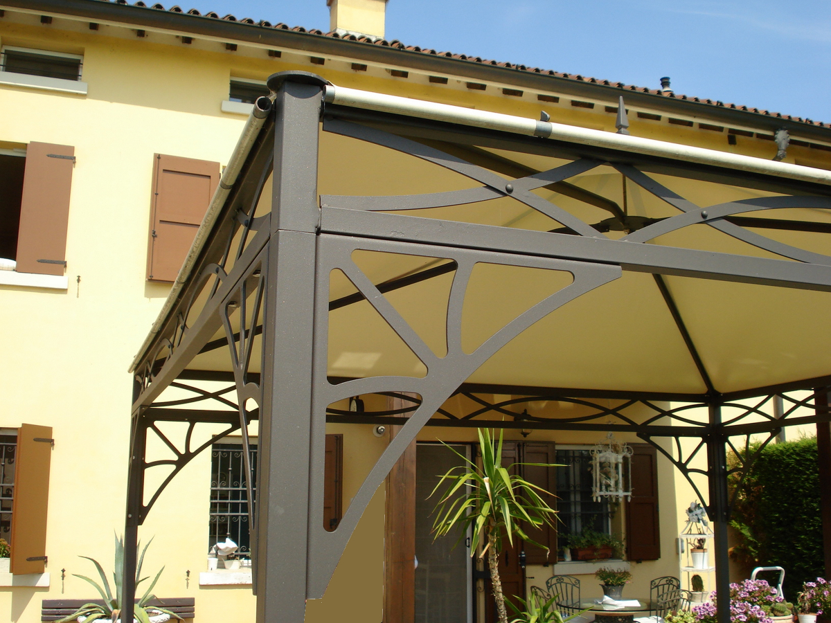 Gazebo esterno Liberty In/Out personalizzabile in diversi stili